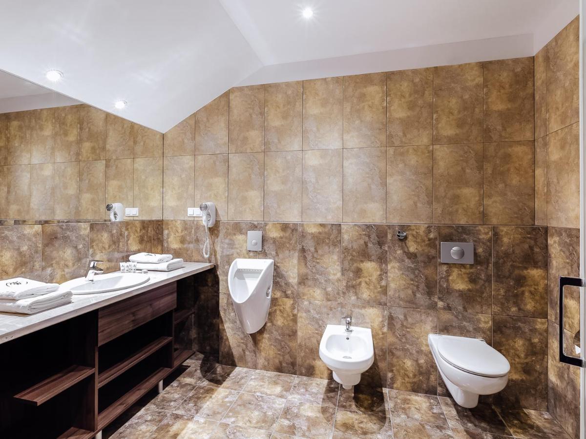 Junior Suite,1603745723:JPEG